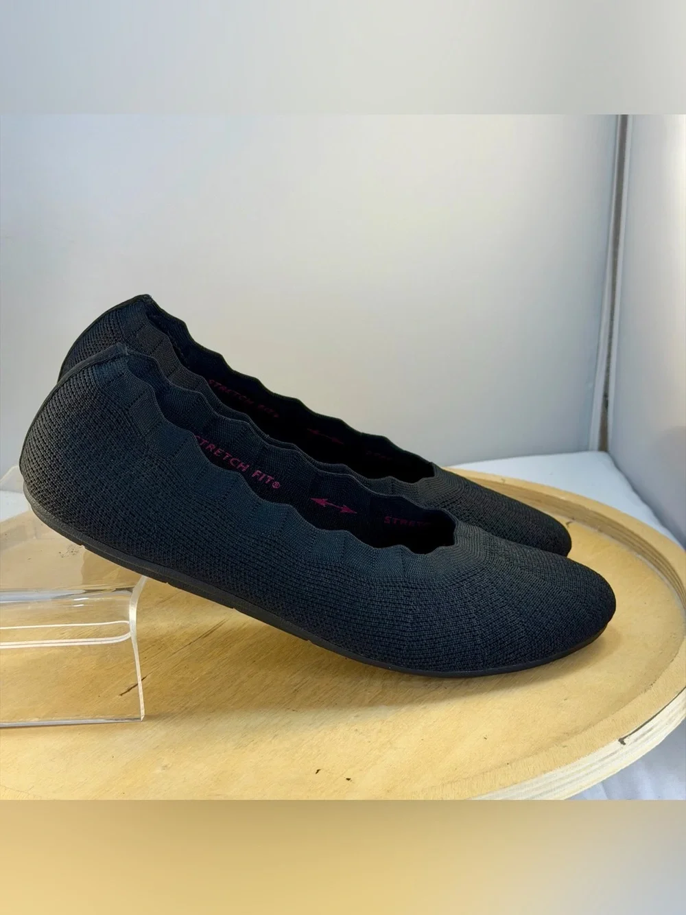 Skechers cleo style